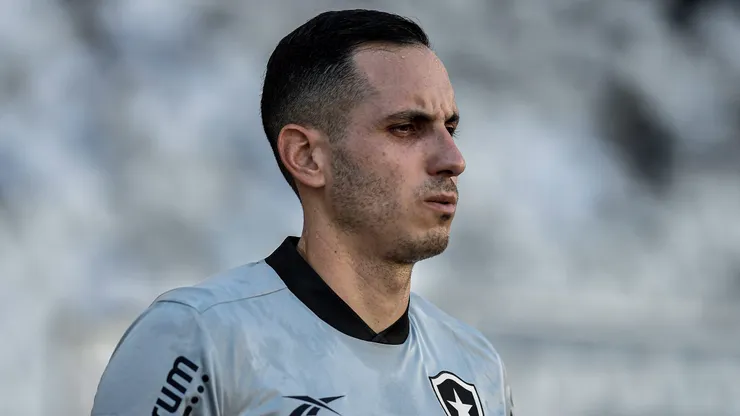 Gatito Fernandez goleiro do Botafogo durante partida contra o Audax no estádio Engenhão pelo campeonato Carioca 2024.