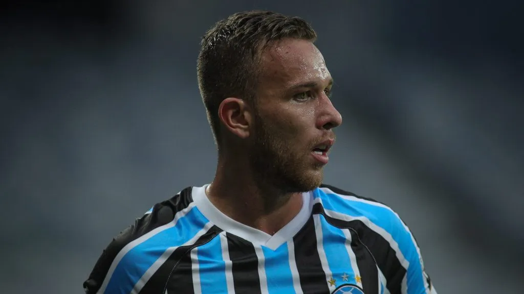 jogador Arthur do Gremio durante partida contra o Cruzeiro no estadio Mineirao pelo campeonato Brasileiro A 2018. Foto: Pedro Vale/AGIF