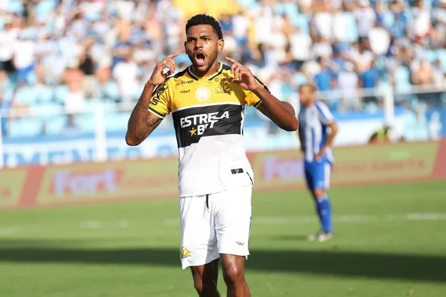 Werik, comemora seu gol pelo Criciúma na temporada 2025. Foto: Celso da Luz/Criciúma Esporte Clube