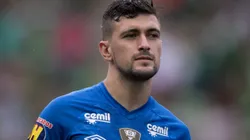Arrascaeta, com a camisa do Cruzeiro. Foto: Pedro Vale/AGIF