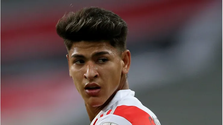 - Carrascal negocia para reforçar o Flamengo