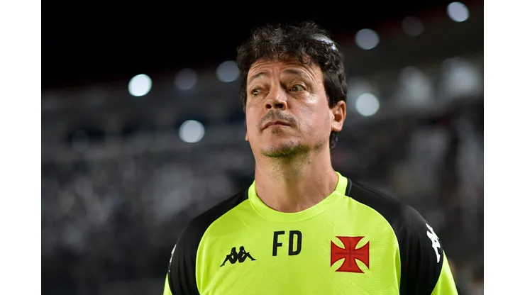 Fernando Diniz técnico do Vasco durante partida contra o Bragantino no estádio São Januário pelo campeonato Brasileiro A 2025. Foto: Thiago Ribeiro/AGIF