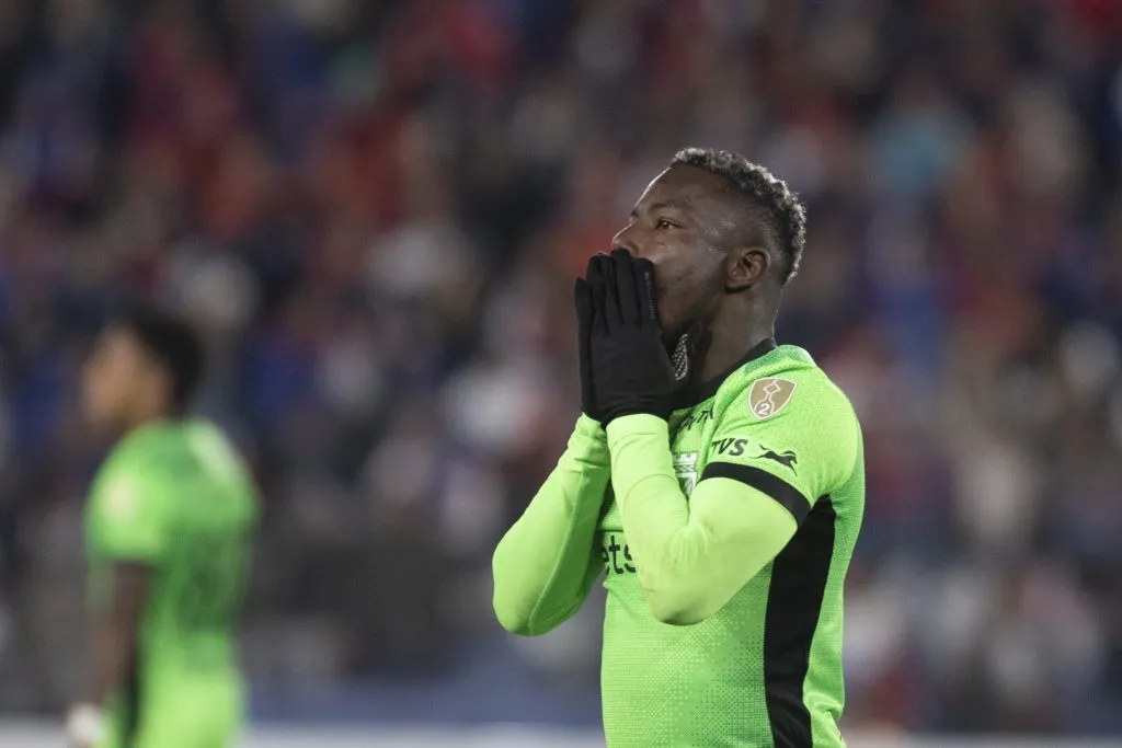 MONTEVIDEO, URUGUAY – MAY 28: Marino Hinestroza of Atletico Nacional reacts after during a Copa Libertadores group F match between Nacional and Atletico Nacional at Gran Parque Central on May 28, 2025 in Montevideo, Uruguay.  (Photo by Ernesto Ryan/Getty Images)