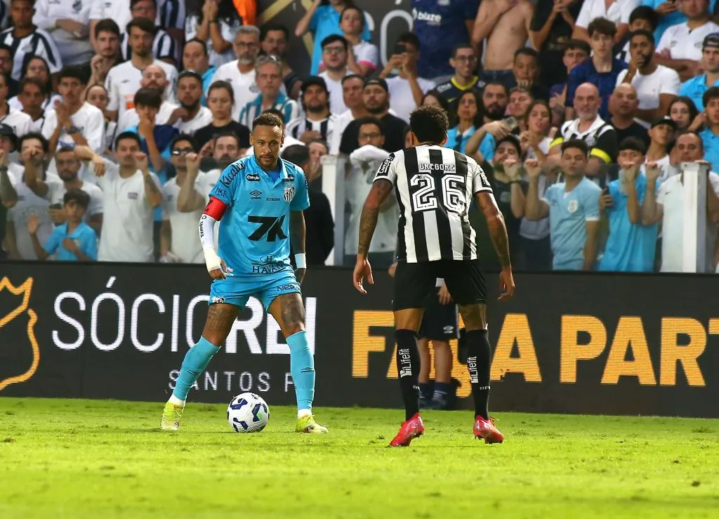 SP – SANTOS – 01/06/2025 – BRASILEIRO A 2025, SANTOS X BOTAFOGO -Neymar jogador do Santos durante partida contra o Botafogo no estadio Vila Belmiro pelo campeonato Brasileiro A 2025. Foto: Mauricio De Souza/AGIF