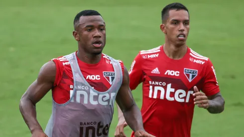 Igor ao lado de Luan, em treino pelo São Paulo