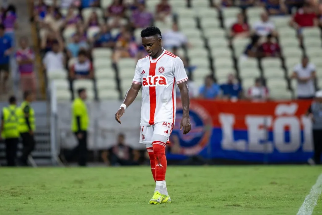 Carbonero vinha se destacando no Inter até se lesionar na partida contra o Fortaleza. Foto: Baggio Rodrigues/AGIF