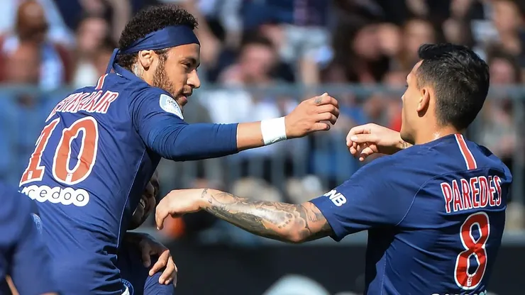 Neymar e Leandro Paredes pelo PSG. Foto: Getty Images