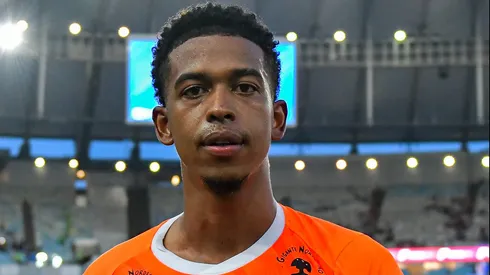 Carlinhos, atacante do Flamengo emprestado ao Vitória