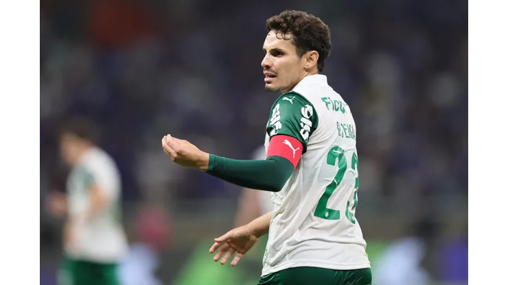 Assessoria de Raphael Veiga desmente que meio-campista queira sair do Palmeiras Foto: Gilson Lobo/AGIF