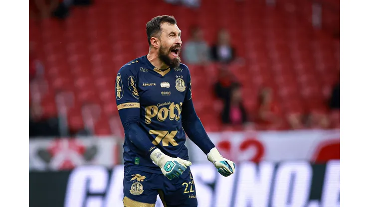 Walter comemora boa fase como titular do Mirassol e destaca união do elenco - Foto: Maxi Franzoi/AGIF