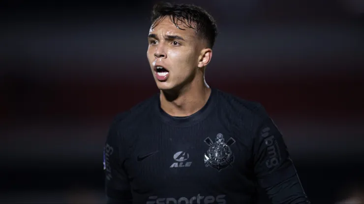 Giovane durante partida entre Red Bull Bragantino e Corinthians, no Estádio Santa Cruz, pela Copa Sul-Americana 2024.