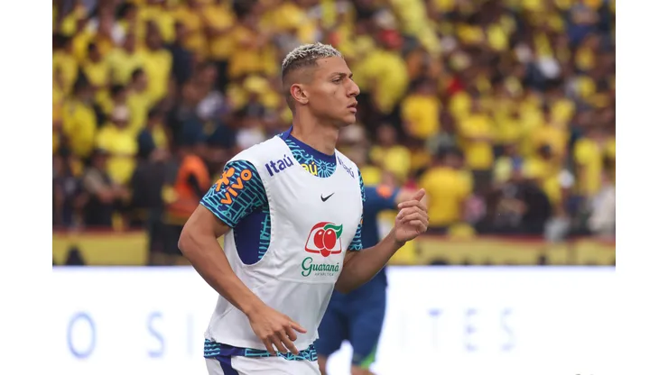 GUAYAQUIL, ECUADOR - JUNE 05: Richarlison of Brazil warms up prior to the FIFA World Cup 2026 Qualifier match between Ecuador and Brazil at Estadio Monumental Isidro Romero Carbo on June 05, 2025 in Guayaquil, Ecuador. (Photo by Franklin Jacome/Getty Images)