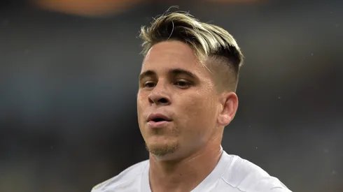 Soteldo durante jogo contra o Fluminense no Maracanã.