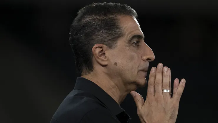 Patrick de Paula foi titular em alguns jogadores no início de Paiva no Botafogo.