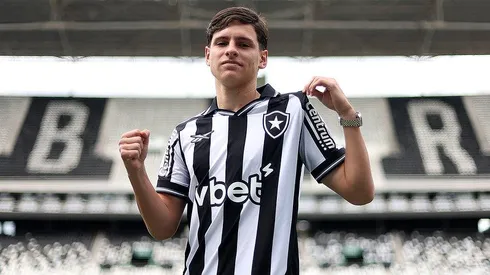 Montoro foi apresentado pelo Botafogo. Foto: Vitor Silva/Botafogo