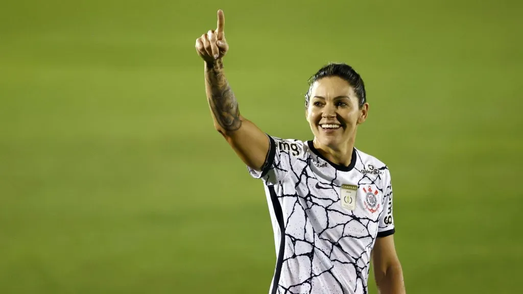 Gabi Zanotti jogador do Corinthians comemora seu gol durante partida contra o Ferroviária no estádio Fonte Luminosa pelo campeonato Brasileiro A Feminino 2021. Foto: Thiago Calil/AGIF