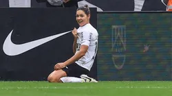 Gabi Zanotti jogadora do Corinthians comemora seu gol durante partida contra o Ferroviária no estádio Arena Corinthians pelo campeonato Supercopa 2024.