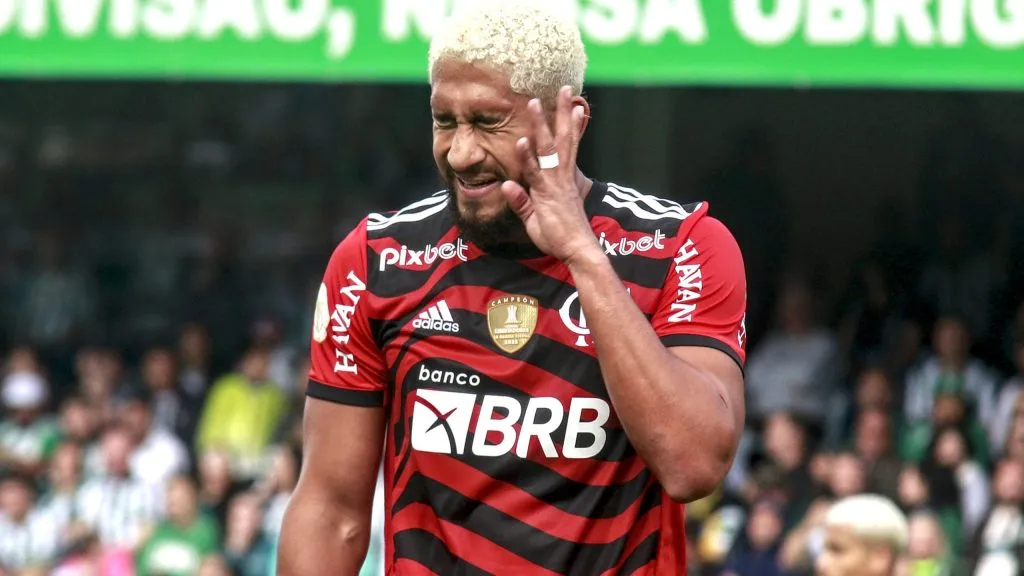 Pablo durante partida. Foto: Gabriel Machado/AGIF