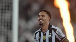 Vitinho exalta Botafogo antes do Super Mundial e vê evolução - Foto: Thiago Ribeiro/AGIF