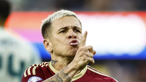 Soteldo durante partida pela Seleção da Venezuela.