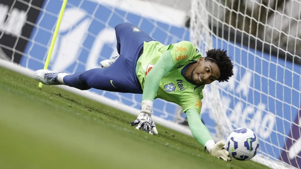 Hugo Souza chegou na Seleção Brasileira - Foto: Rafael Ribeiro/CBF.