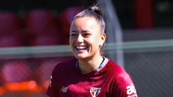 Camilinha, camisa 10 do São Paulo brilhou na goleada sobre o Bragantino, garantindo vaga nas quartas do Brasileirão Feminino