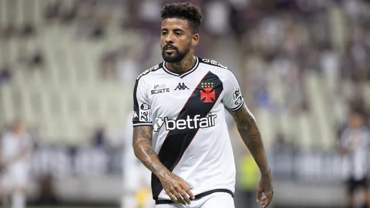 Paulinho está recuperado de lesão no joelho. Foto: Baggio Rodrigues/AGIF
