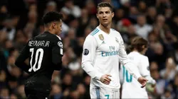 Neymar e Cristiano Ronaldo durante duelo entre Real Madrid x PSG pela Liga dos Campeões 2017/18. Foto: Richard Pelham/Getty Images