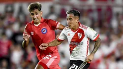 Alan Lescano, atacante do Argentinos Juniors - Foto: Marcelo Endelli/Getty Images