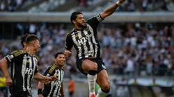 Hulk jogador do Atlético-MG comemora seu gol durante partida - Foto: Fernando Moreno/AGIF