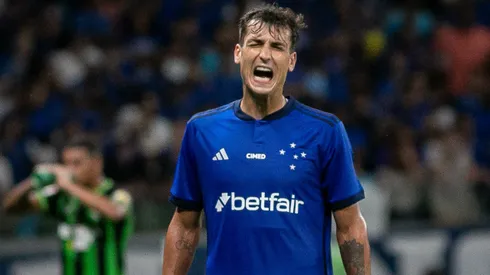 MG - BELO HORIZONTE - 15/02/2024 - MINEIRO 2024, CRUZEIRO X AMERICA-MG - Juan Dinenno jogador do Cruzeiro durante partida contra o America-MG no estadio Mineirao pelo campeonato Mineiro 2024. Foto: Fernando Moreno/AGIF