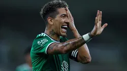 Roberto Firmino comemorando gol durante partida entre Al-Ahli e Damac FC, pelo Campeonato Saudita. Foto: Yasser Bakhsh