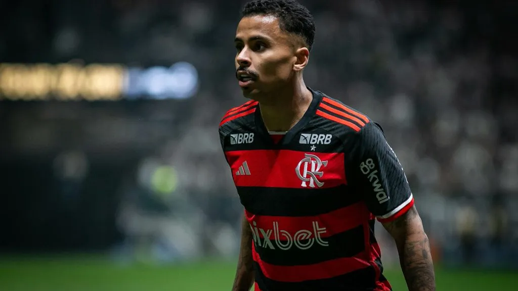 Allan durante partida. Foto: Fernando Moreno/AGIF