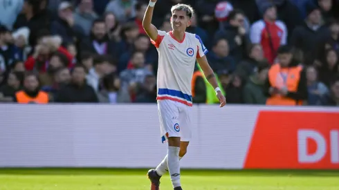 BUENOS AIRES, ARGENTINA - MAY 25: Alan Lescano of Argentinos Juniors celebrates after scoring the team's first goal during a match between Argentinos Juniors and River Plate as part of Liga Profesional 2024 at Diego Armando Maradona Stadium on May 25, 2024 in Buenos Aires, Argentina. (Photo by Marcelo Endelli/Getty Images)