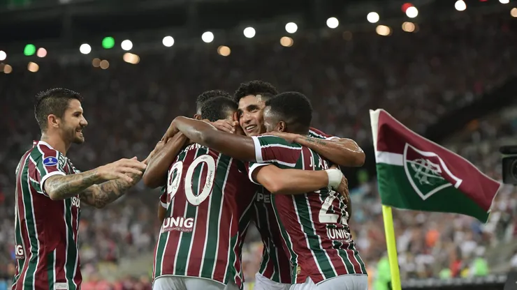 Jogadores do Fluminense comemoram um dos gols marcados na temporada. Foto: Thiago Ribeiro/AGIF.