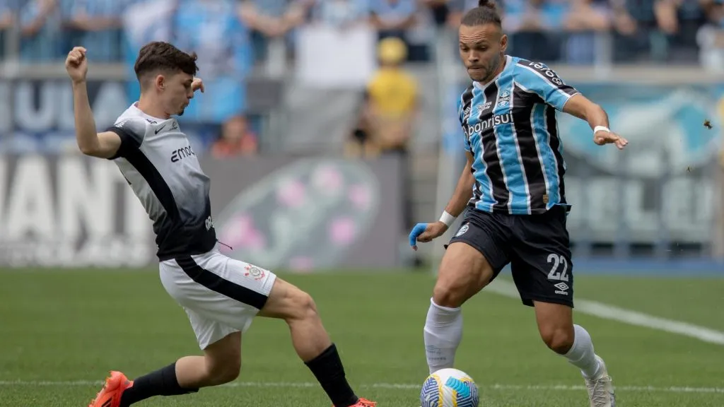 Grêmio x Corinthians se enfrentam pela 12ª rodada do Brasileirão. Foto: Liamara Polli/AGIF