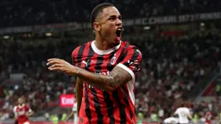 Okafor pelo Milan (Marco Luzzani/Getty Images)