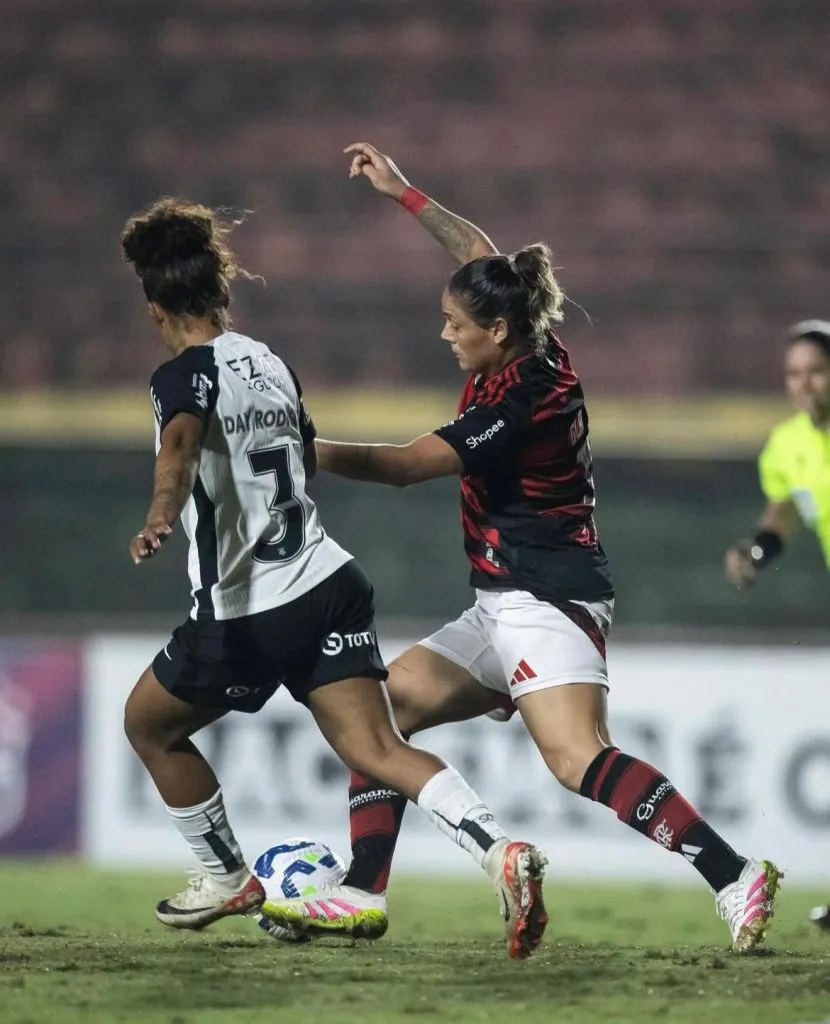 Corinthians x Flamengo, no Canindé. Foto: Reprodução/Instagram/@flamengofutebolfeminino