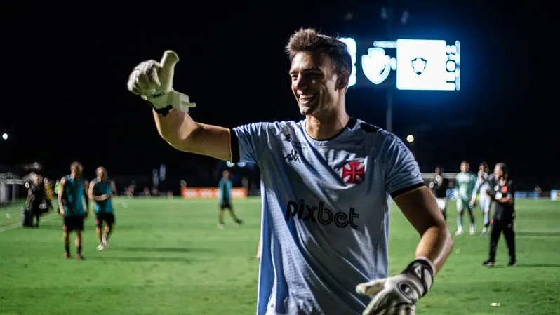 Léo Jardim pode estar de saída do Vasco – Foto: Leandro Amorim/Vasco