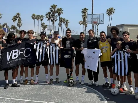 Atletas do Botafogo visitam o projeto Venice Beach Football Club