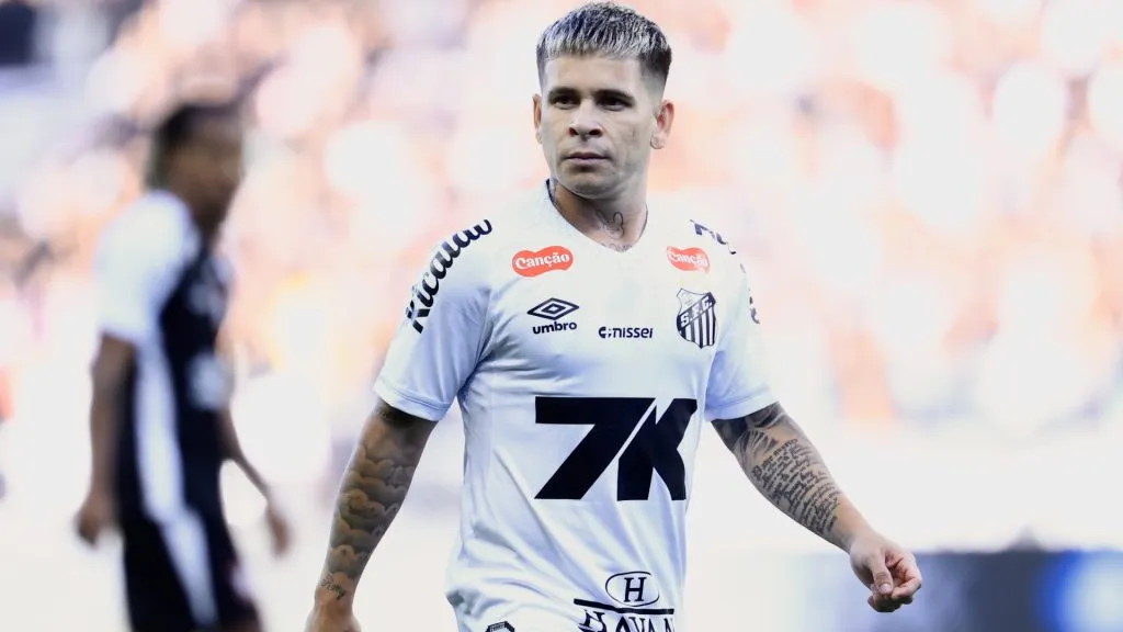 Soteldo está se despedindo do Santos para defender o Fluminense – Foto: Marcello Zambrana/AGIF