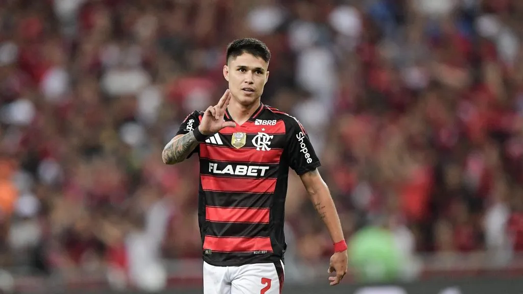 Luiz Araújo, jogador do Rubro-Negro. Foto: Thiago Ribeiro/AGIF.