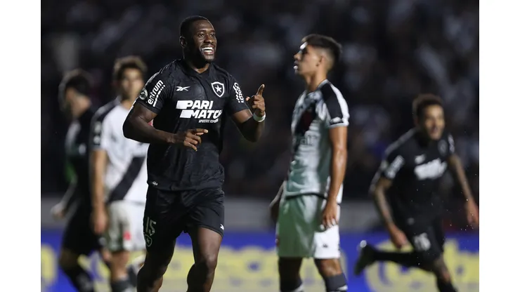 Bastos em ação pelo Botafogo (Photo by Wagner Meier/Getty Images)