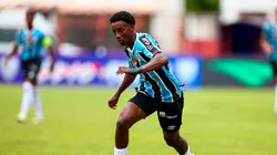 Gabriel Mec, jovem da base do Grêmio Foto: Angelo Pieretti