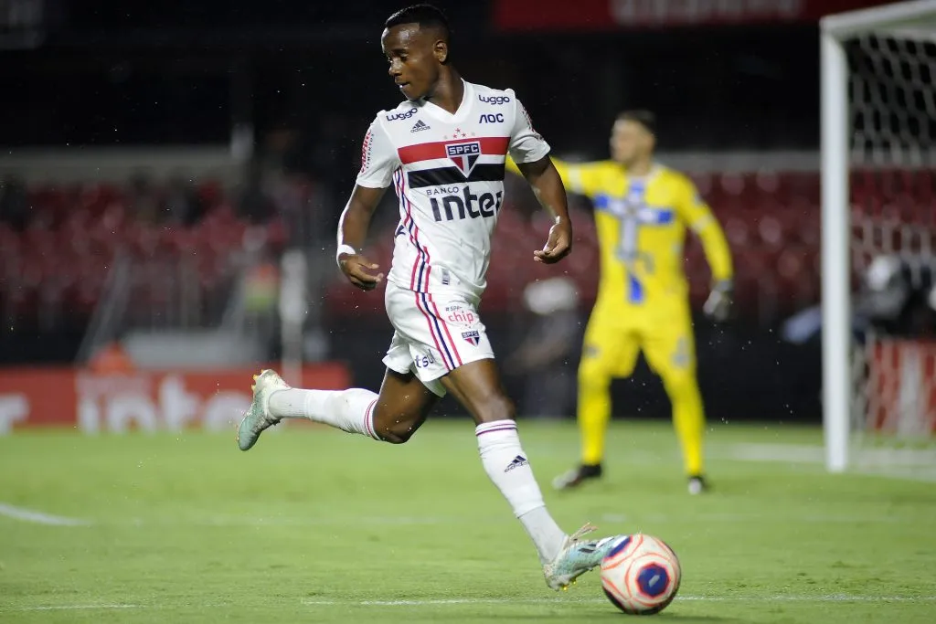 Helinho é revelado na base do São Paulo - Foto: Alan Morici/AGIF.