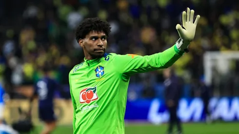 Corinthians não pretende negociar Hugo Souza.