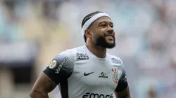 Memphis Depay ainda precisa receber mais dinheiro do Corinthians - Foto: Liamara Polli/AGIF.