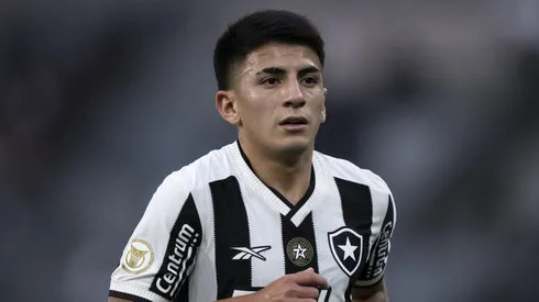 Dívida do Botafogo por Almada pode gerar punição na Fifa