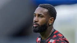 Gerson durante partida contra o Grêmio em Porto Alegre.