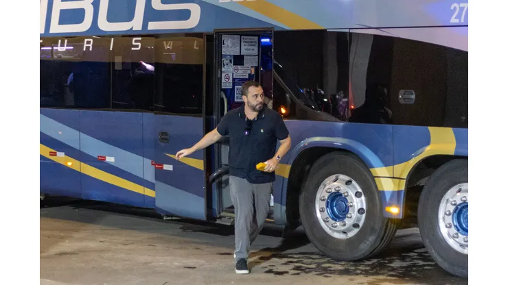 SP - FORTALEZA - 29/03/2025 - BRASILEIRO A 2025, FORTALEZA X FLUMINENSE - Bittencourt presidente do Fluminense durante chegada da equipe para partida contra o Fortaleza no estadio Arena Castelao pelo campeonato Brasileiro A 2025. Foto: Baggio Rodrigues/AGIF